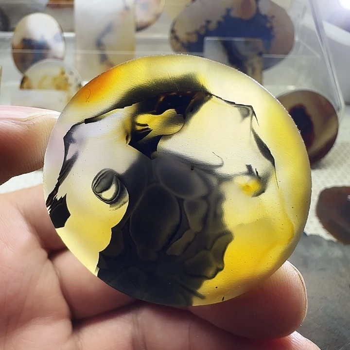 财***多玛瑙/玉髓未镶嵌珠宝奇石