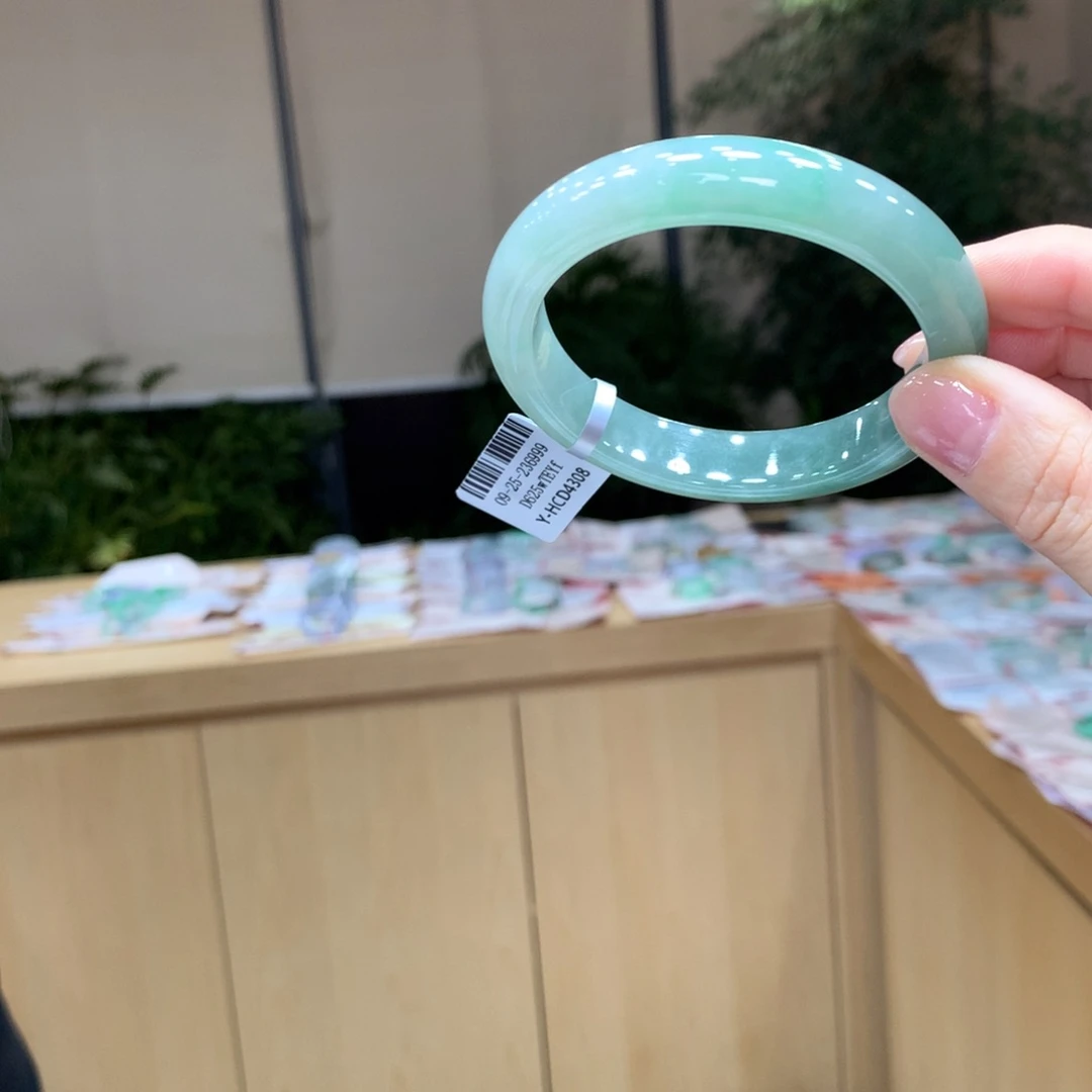 未镶嵌手镯翡翠不退不换