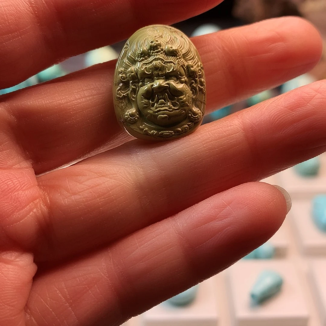 绿松石配饰未镶嵌齐