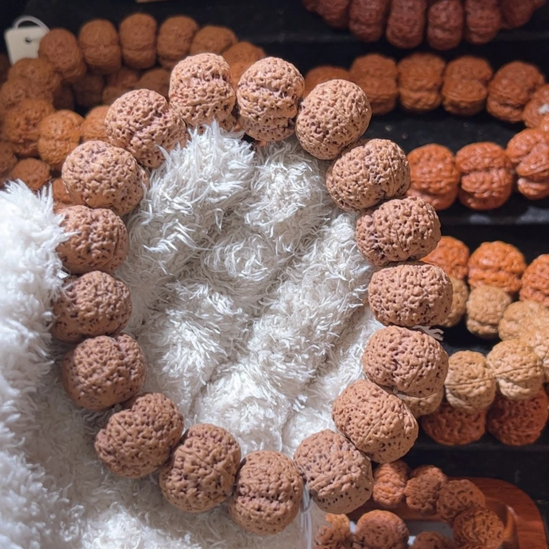 挚***怡金刚菩提手串熊猫菠萝蜜21尺寸