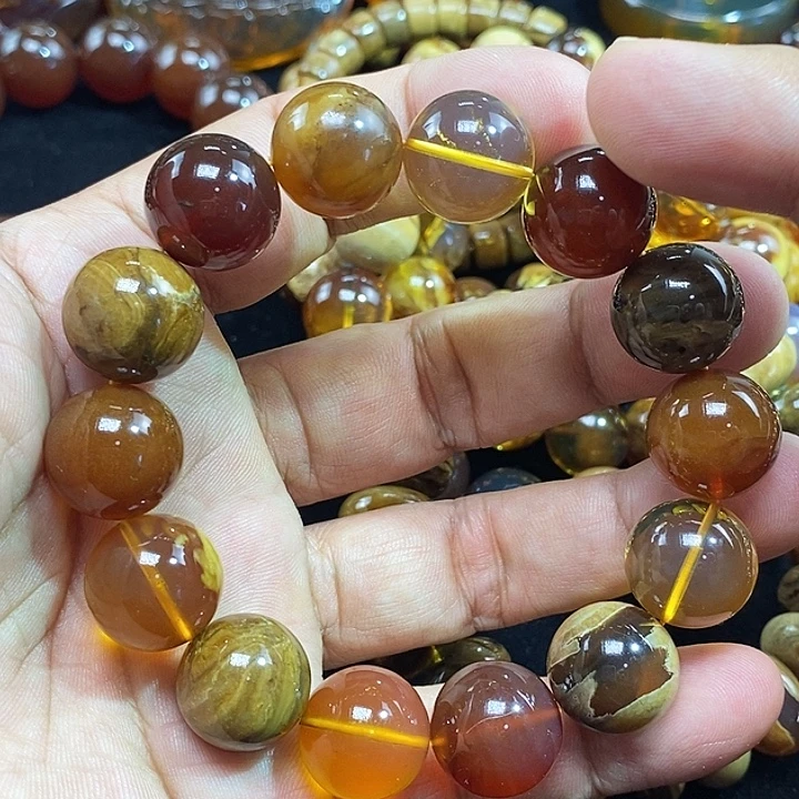 琥珀未镶嵌裸石一