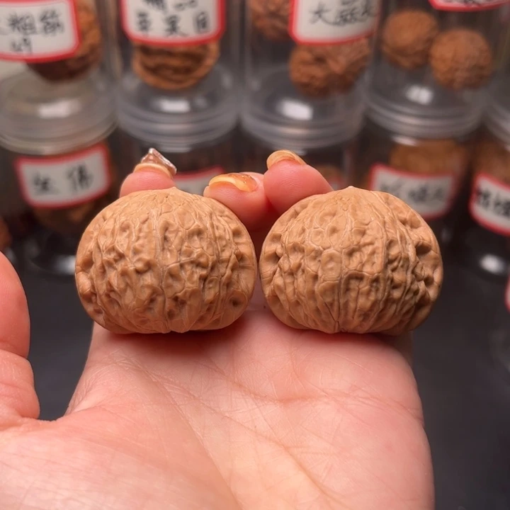 文玩核桃把件铁锤妹妹