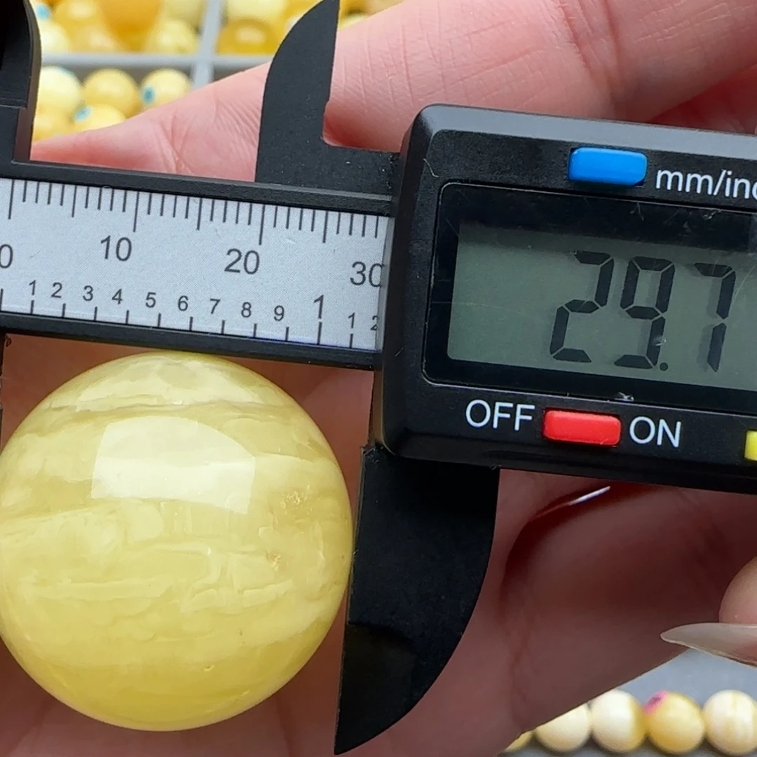 蜜蜡未镶嵌裸石微瑕虎皮纹珠子