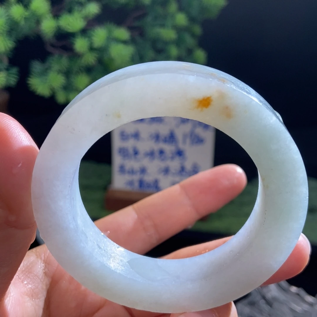 未镶嵌翡翠手镯定制翡翠
