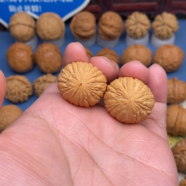 文玩核桃把件…………