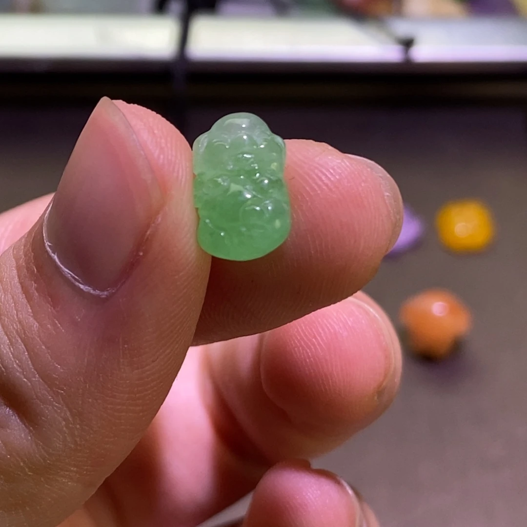 颈饰未镶嵌翡翠吊坠