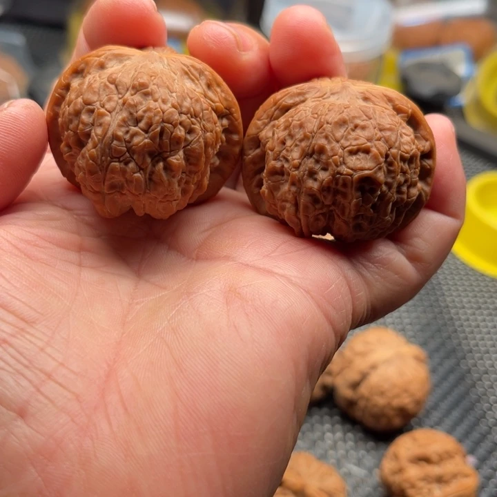 桃核把件血麒麟边42