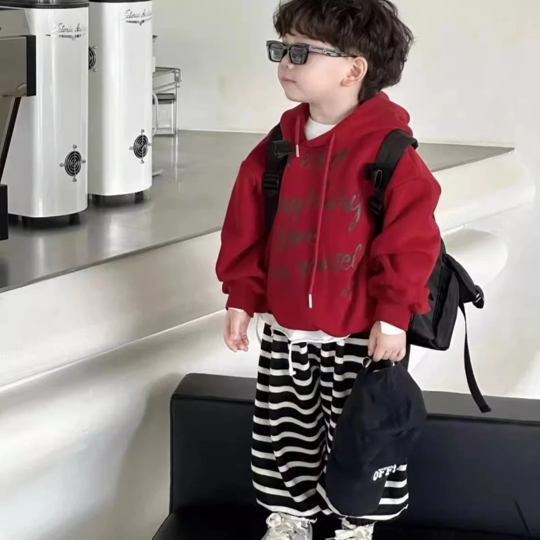 红色本命年拜年男童卫衣套装春秋新款儿童连帽卫衣条纹裤子两件套
