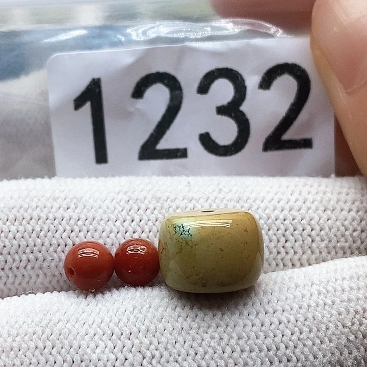 南红玛瑙未镶嵌颈饰