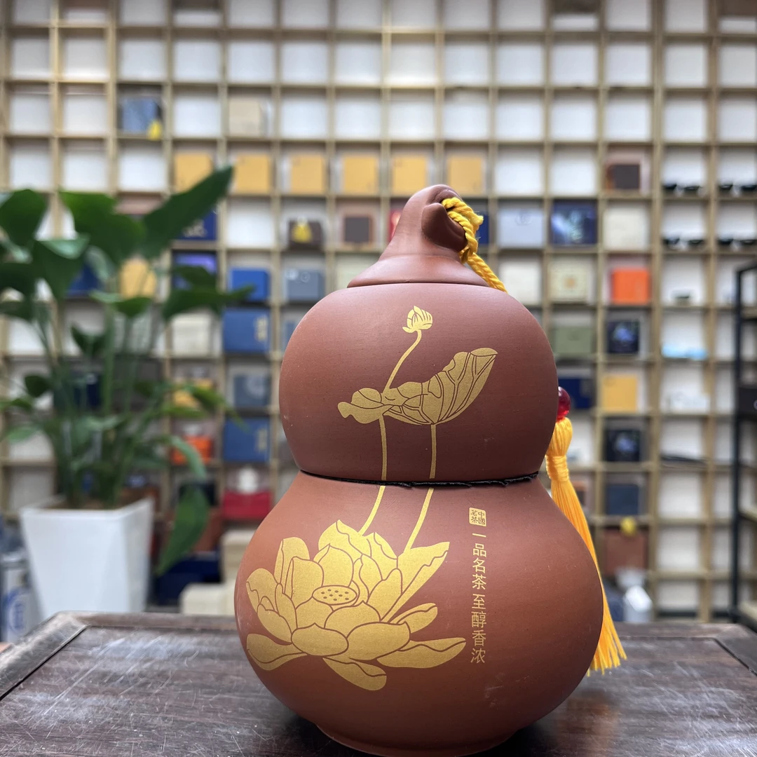 ZH579-荷花葫芦紫砂茶叶罐（106）