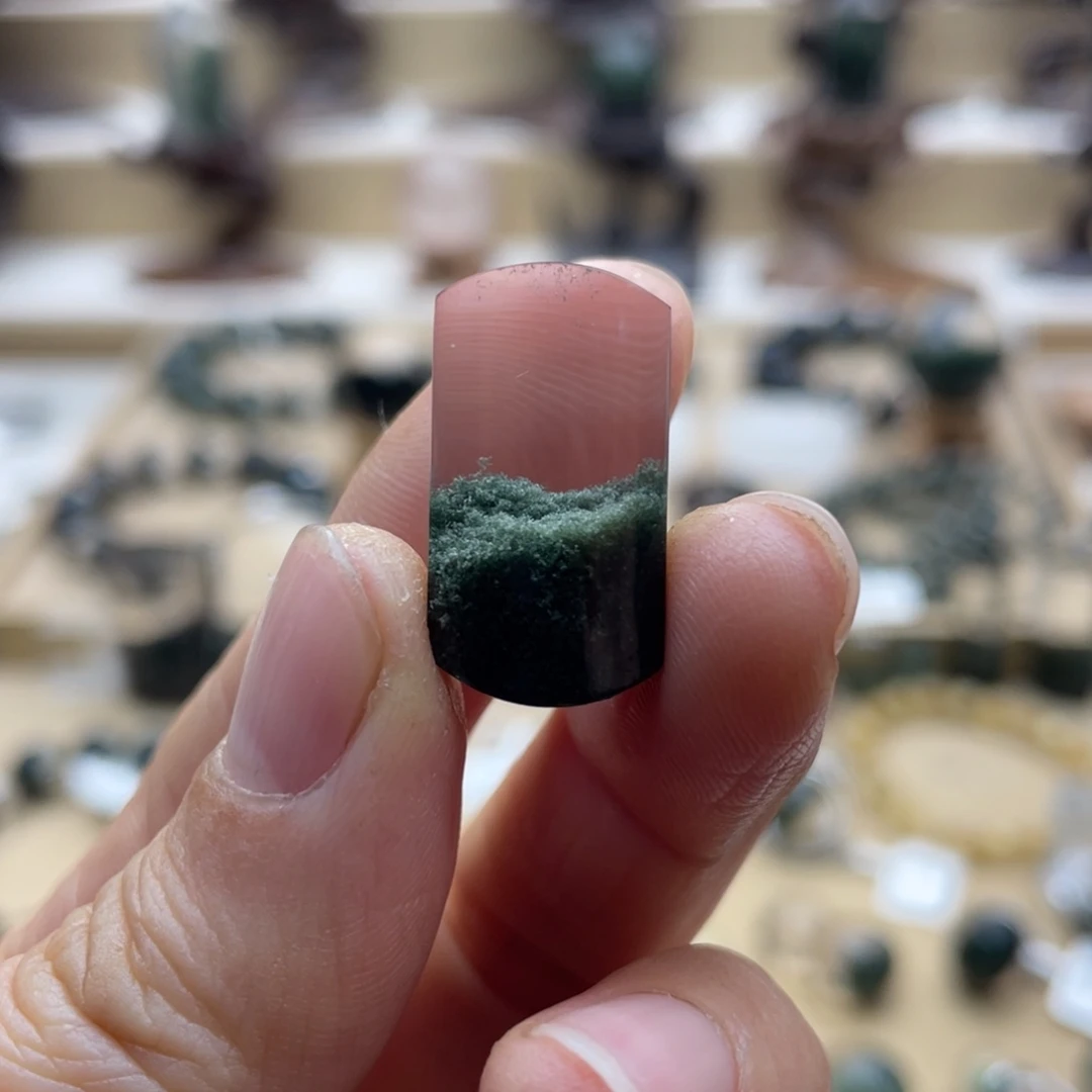 水晶未镶嵌颈饰绿幽灵聚宝盆无事牌