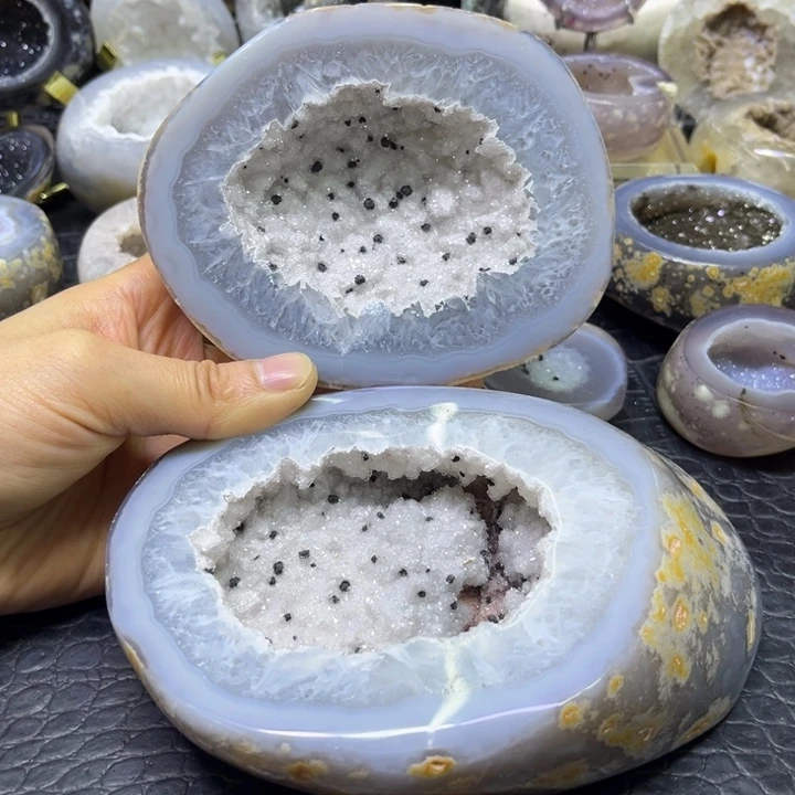 未镶嵌水晶珠宝半成品