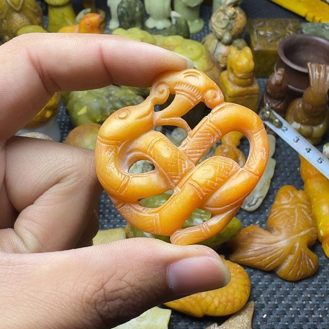 白玉菩提吊坠。。。