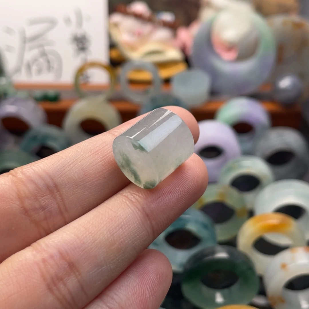 定制翡翠未镶嵌   冰圣诞节