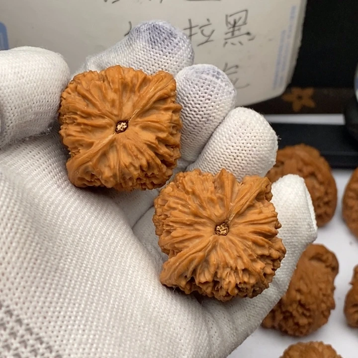 文玩核桃把件南疆石39