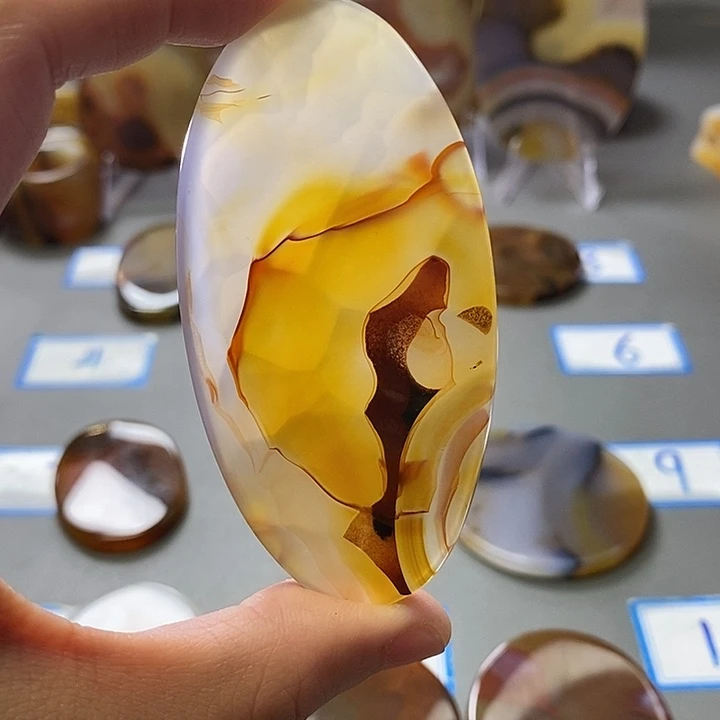 玛瑙/玉髓未镶嵌珠宝半成品