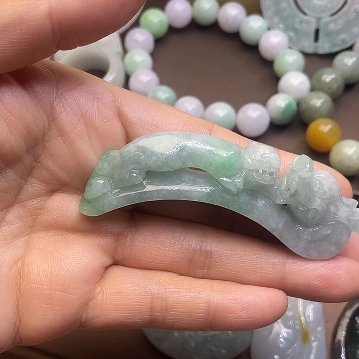 定制翡翠未镶嵌翡翠吊坠