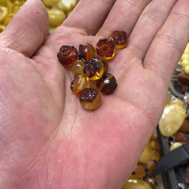 裸石蜜蜡未镶嵌多样性发货2个