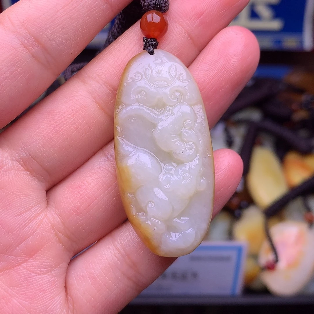 和田玉颈饰未镶嵌