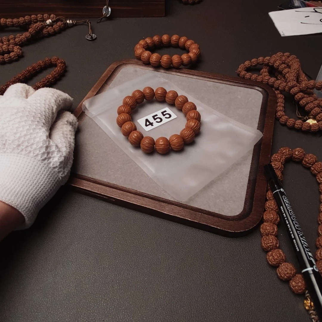 吊坠金刚菩提?****柯哦哦哦哦哦哦哦哦哦哦