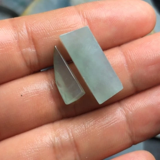 T***马翡翠未镶嵌颈饰裸石