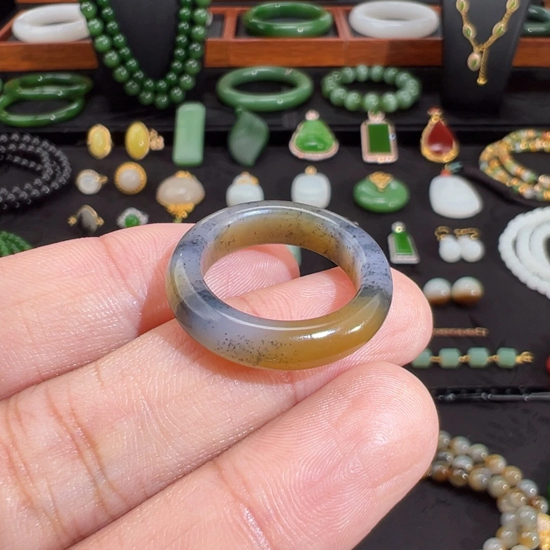和田玉未镶嵌戒圈唐三彩戒圈（直径17.8mm）