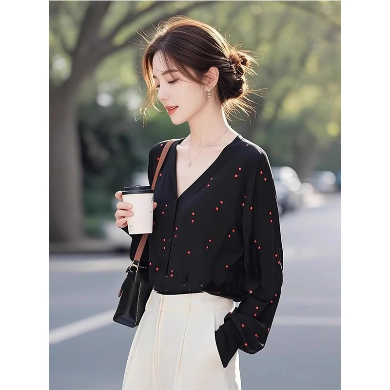 2025春季法式小众独特漂亮高端精致气质小衫高级感显瘦黑色衬衫