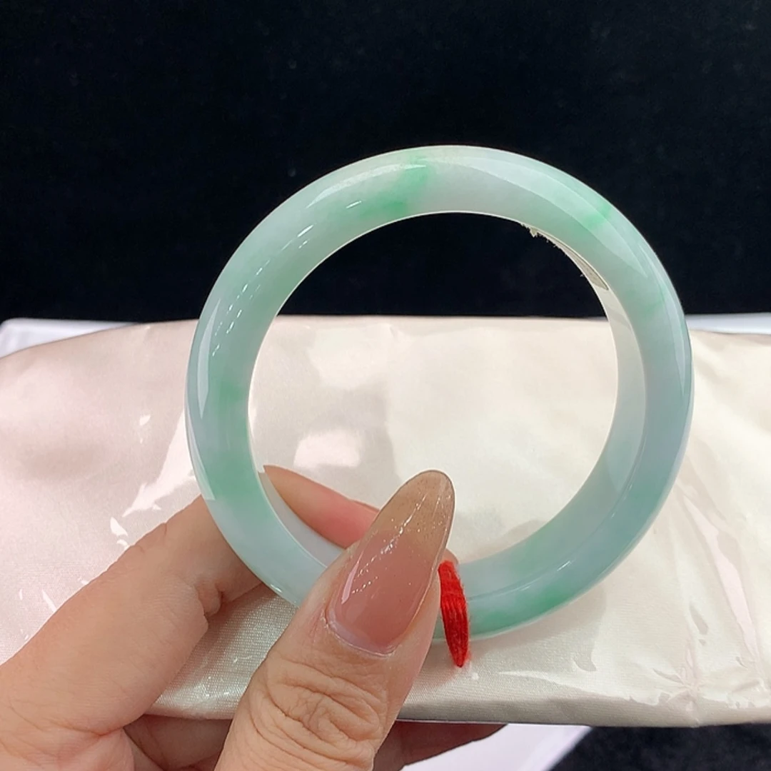 【闪购商品】未镶嵌手镯翡翠正58