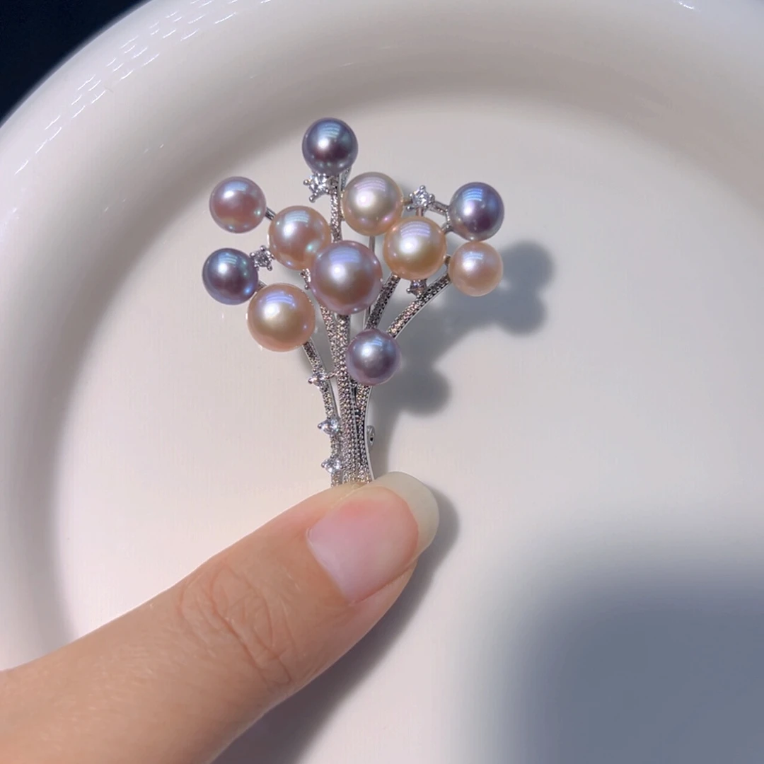 淡水珍珠合金极光珍珠胸针