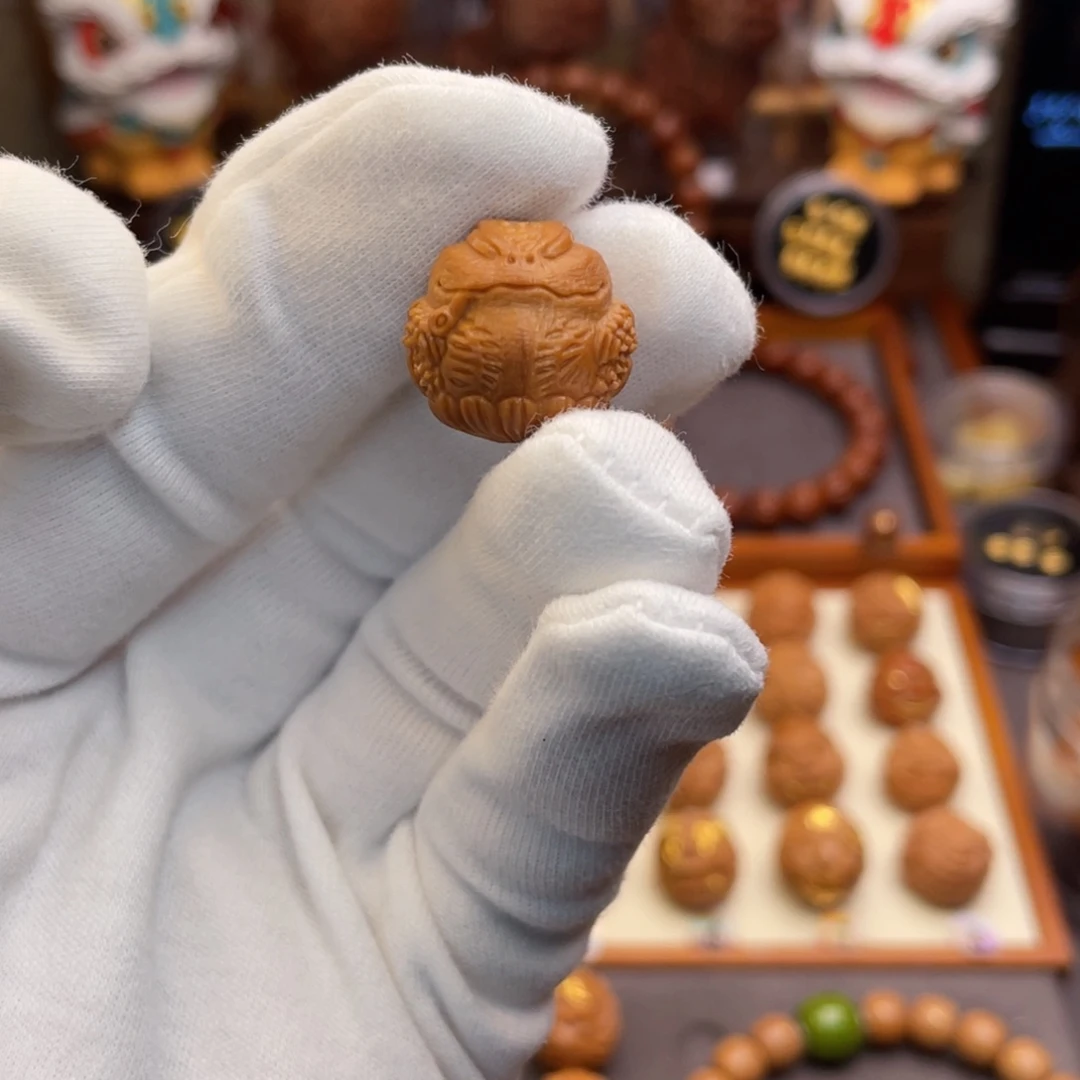 猴头核桃吊坠满工双刀文泰