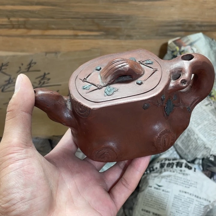 茶壶紫砂老厂紫砂壶一件。