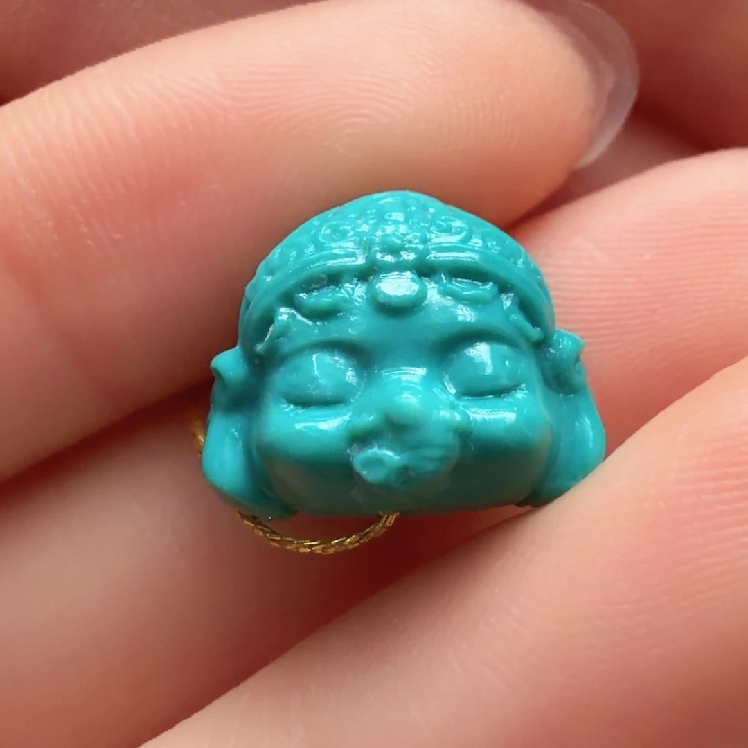 绿松石未镶嵌颈饰