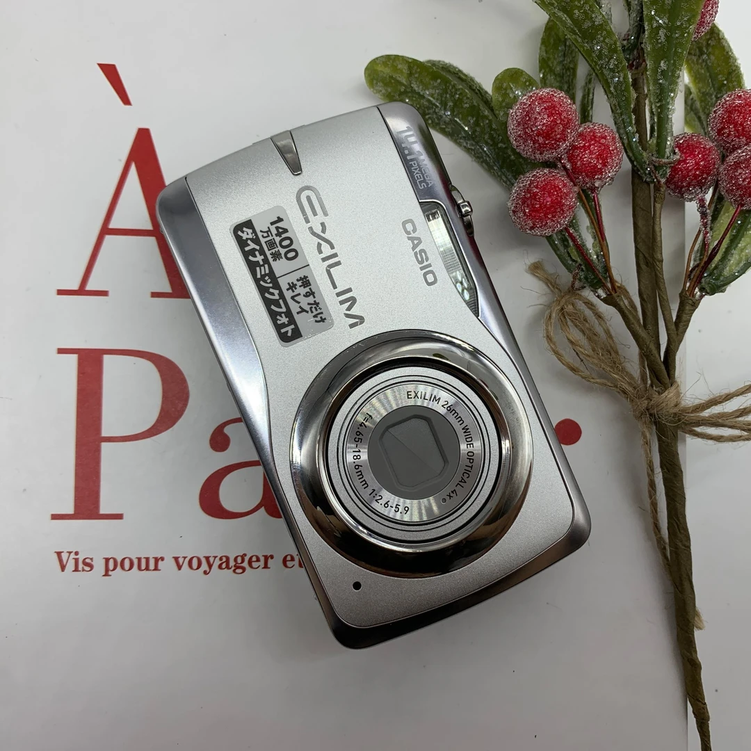 95新 Casio/卡西欧 Z550 1410万像素 4倍光学变焦（no退no换）