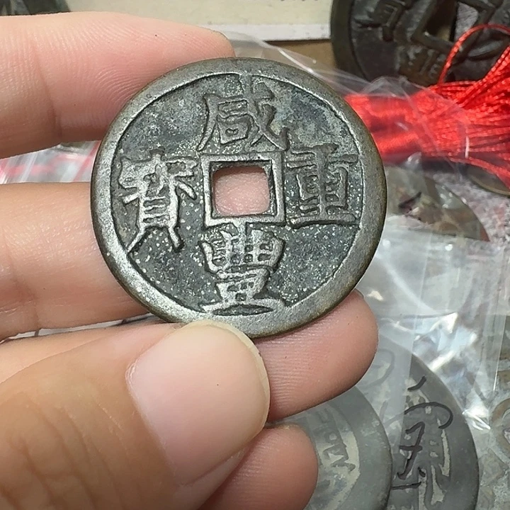 楚***风铜现代工艺品花钱