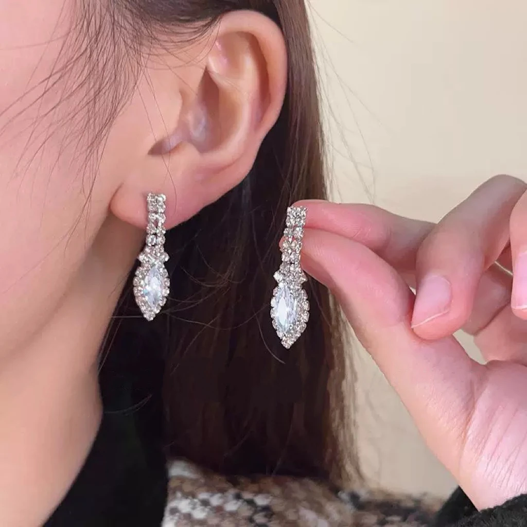 铜合金耳饰 925银针「流光璨珥」法式轻奢高级感精致耳饰   J-007