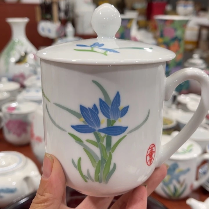 陶瓷醴陵手绘釉下五彩420毫升杯