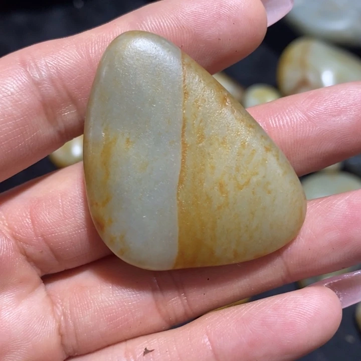 未镶嵌和田玉（糖玉）挂件