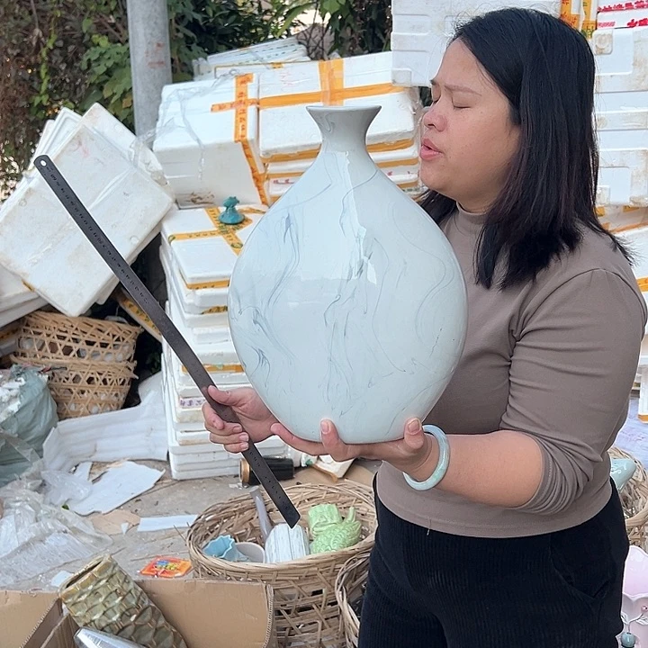 瓶高度35厘米口径7厘米微瑕捡漏