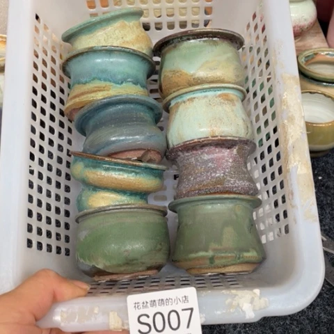 紫砂花盆微瑕007口径5厘米左右