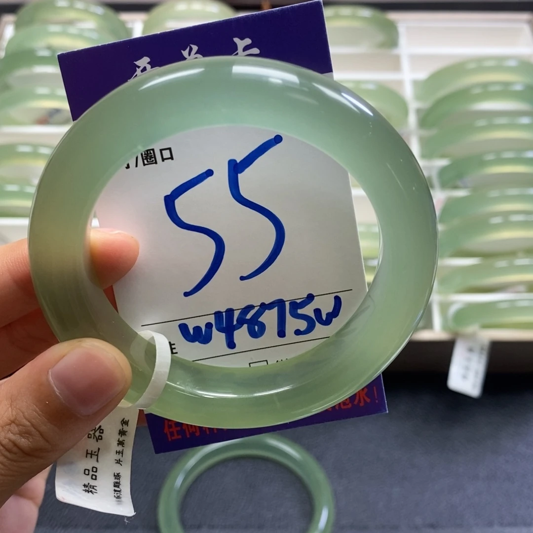 ∽***萤蛇纹石玉未镶嵌手镯