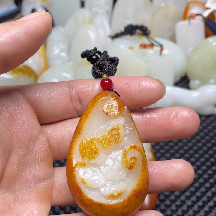 未镶嵌和田玉挂件