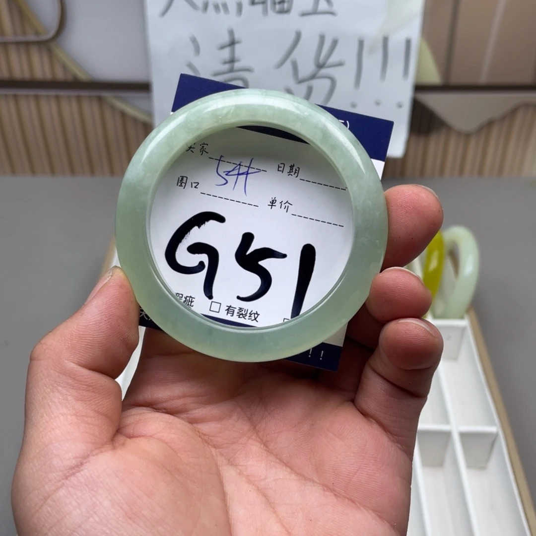 岫玉手镯手镯未镶嵌