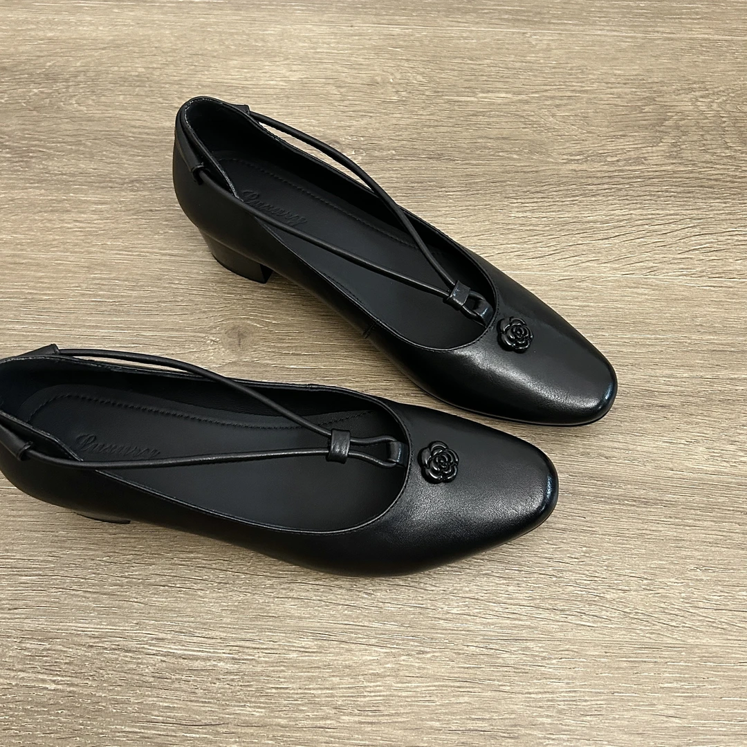 Dannyfrey优雅轻奢山茶花一鞋两穿单鞋女粗跟通勤百搭女鞋