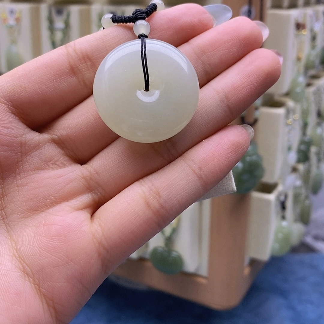 和田玉未镶嵌颈饰E**A