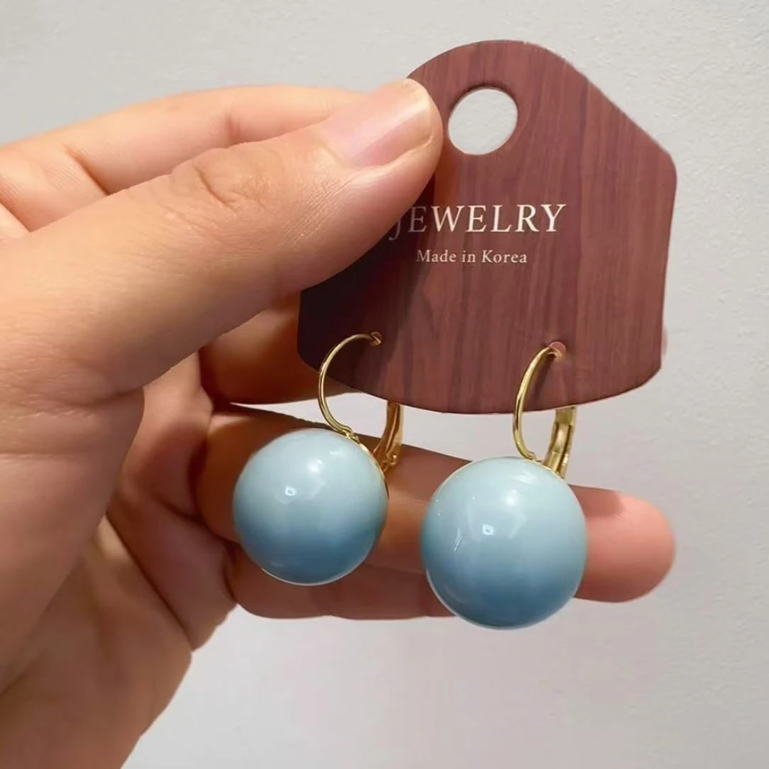 铜合金耳饰 早秋通勤百搭立体蓝灰色珠珠耳扣气质夸张球球耳环