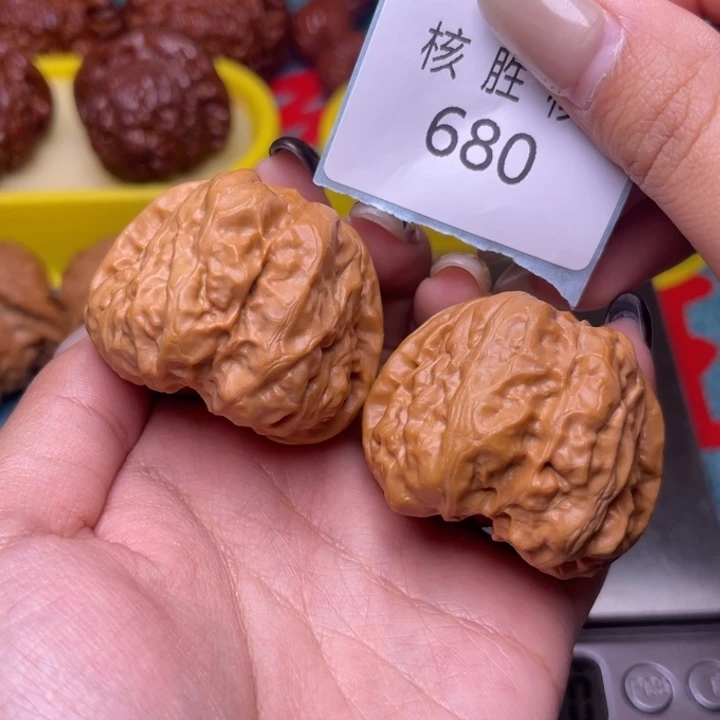 文玩核桃把件蛤蟆头42.680