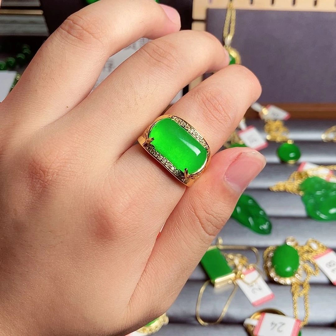 颈饰18K金镶嵌翡翠34