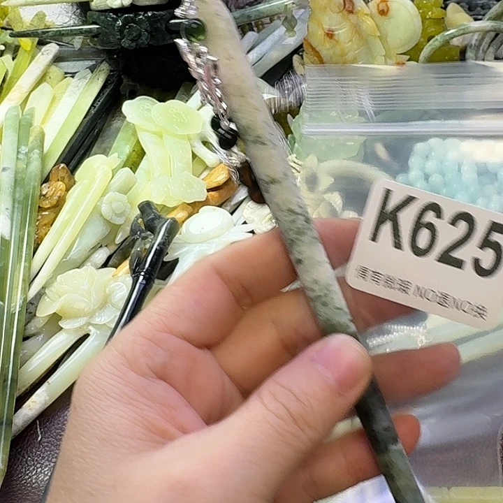 用***9蛇纹石玉合金发饰