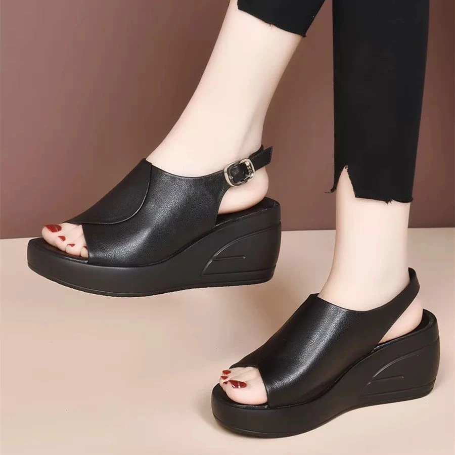 高品质新款坡跟凉鞋女夏天时尚百搭一字扣带厚底坡跟女凉鞋