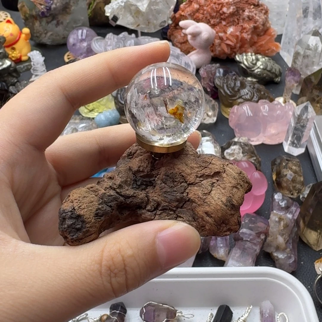 石材白水晶球。。。。。。。。